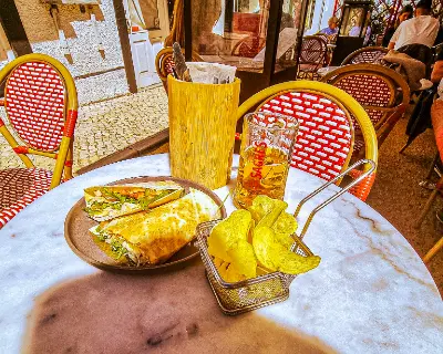 Chicken piadina with chips and Sagres beer in Cascais
