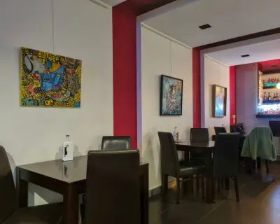 casual-lounge-caffe-interior-belem-lisbon