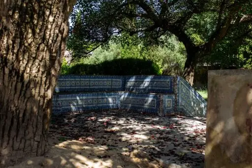 fronteira-palace-former-vegetable-garden-seating-area