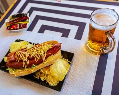 o-regedor-cafe-bar-lisbon-cachorro-hot-dog-and-beer