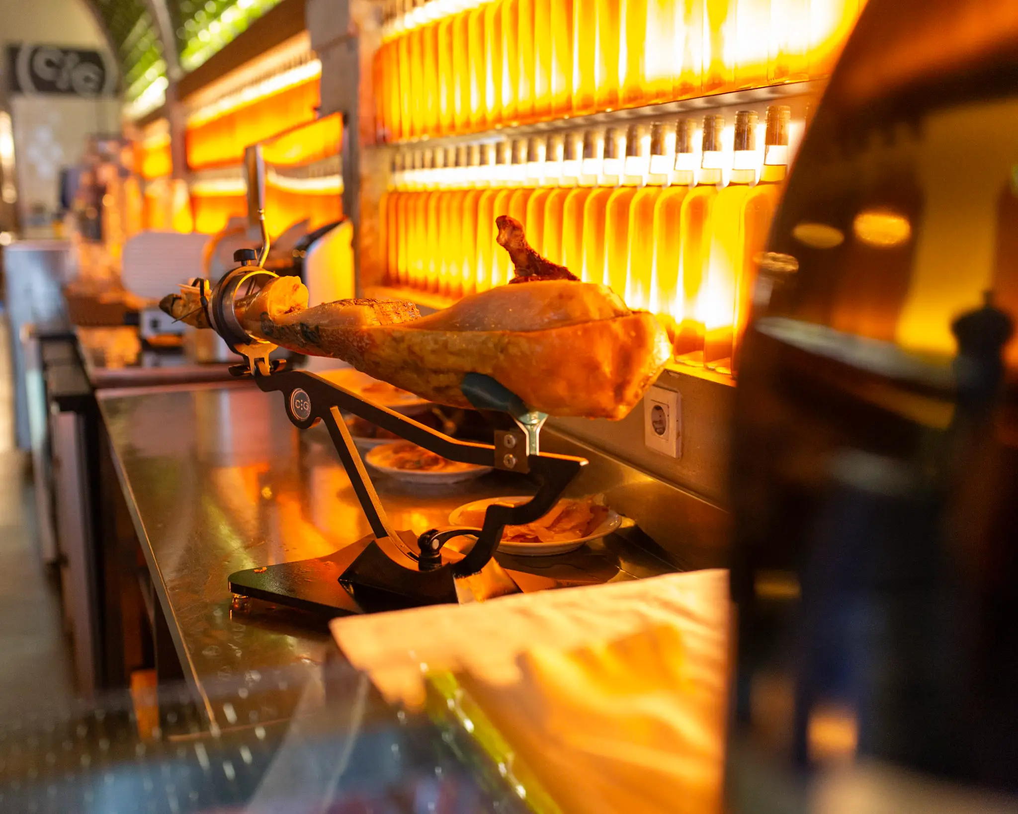 iberian-ham-by-the-wine-lisbon